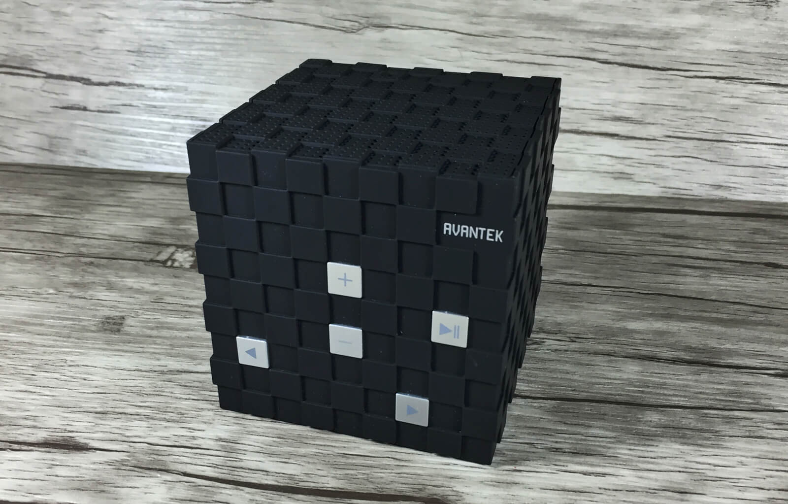 Avantek Magic Cube Lautsprecher