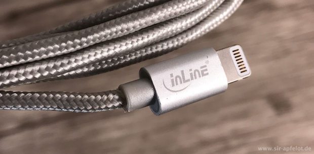 Sowohl der Lightning- als auch der USB-Stecker sind teilweise aus Aluminium hergestellt und wirken sehr hochwertig.