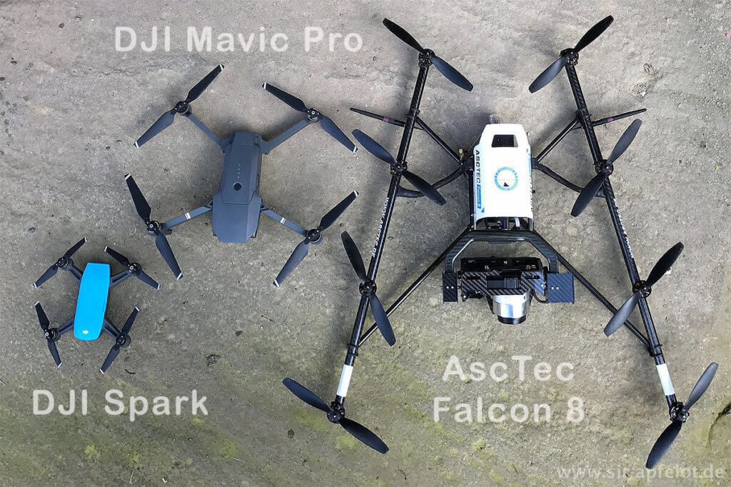 Meine aktuelle Drohnen-Flotte: DJI Spark, DJI Mavic Pro und AscTec Falcon 8 – die Phantom 4 ist gerade verliehen (Fotos: Sir Apfelot).