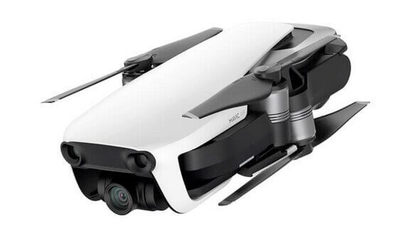 Falt-Drohne von DJI – platzsparend zu transportieren.