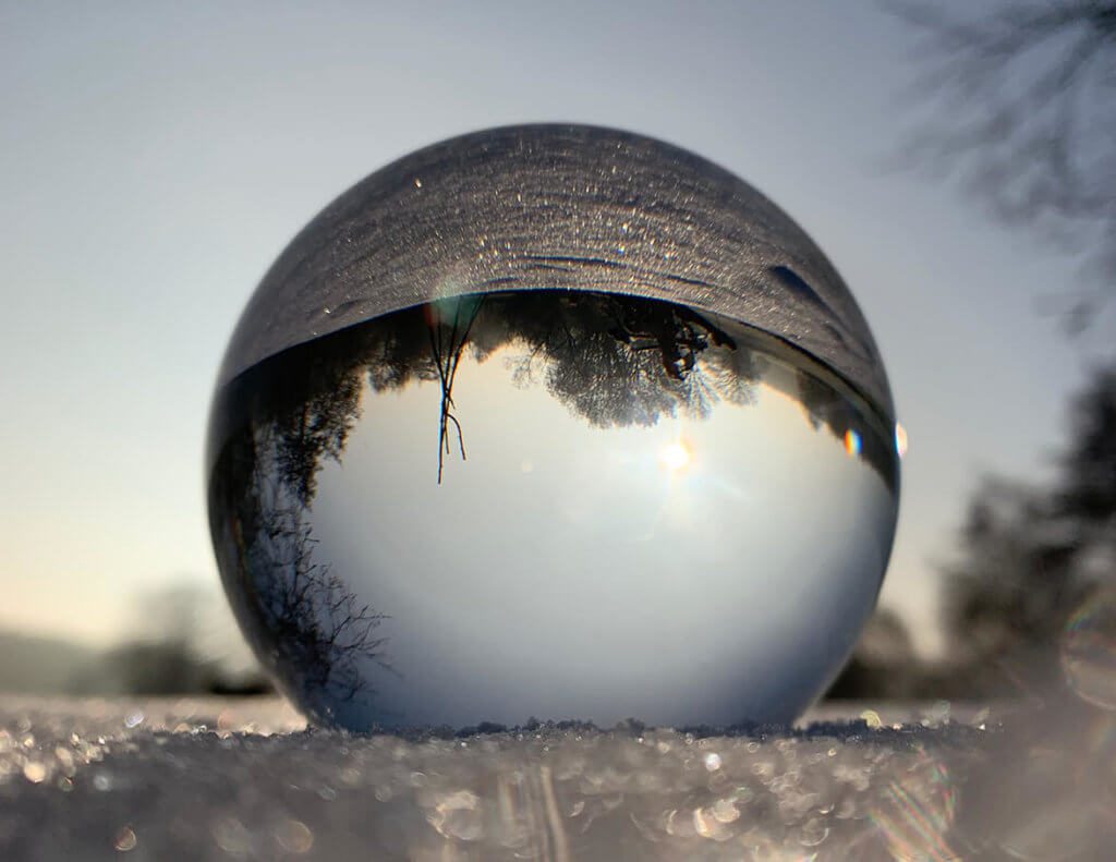 Glaskugel im Schnee – sieht irgendwie aus, wie diese Kugeln, die man Schütteln muss, damit es darin schneit (Fotos: Sir Apfelot).