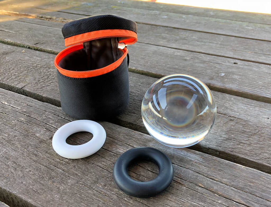 Das Set mit dem Rollei Lensball und den Silikonringen läßt sich wunderbar bei Wanderungen mitnehmen. Beim Rasten kann man dann auch ein paar Fotos machen.