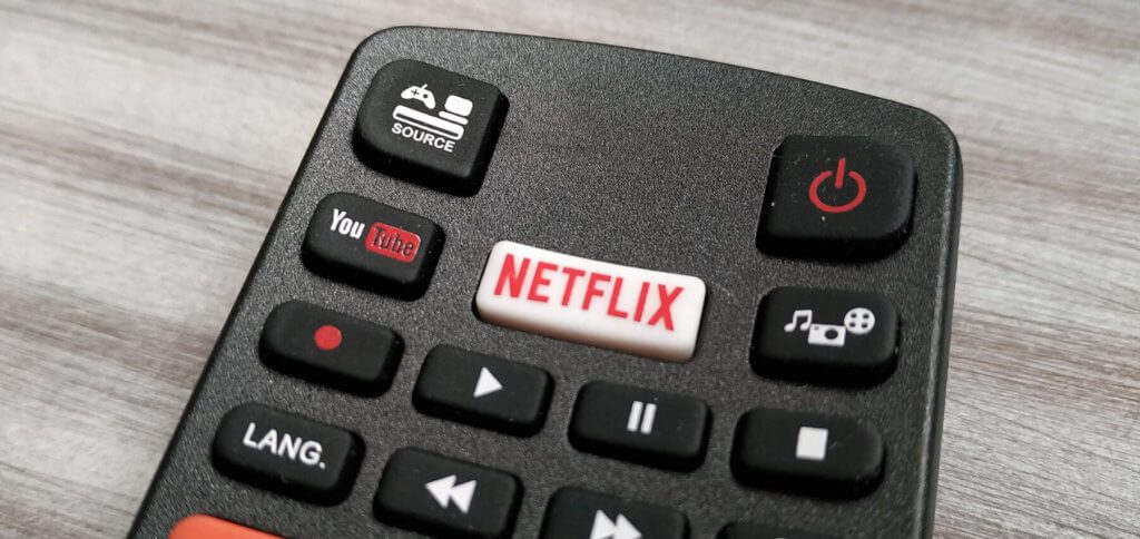 Netflix ist die Konkurrenz, gegen die Apple ankommen muss. Ob Apple Video ab 2019 dann auch eigene Tasten auf Fernseher-Fernbedienungen bekommt?