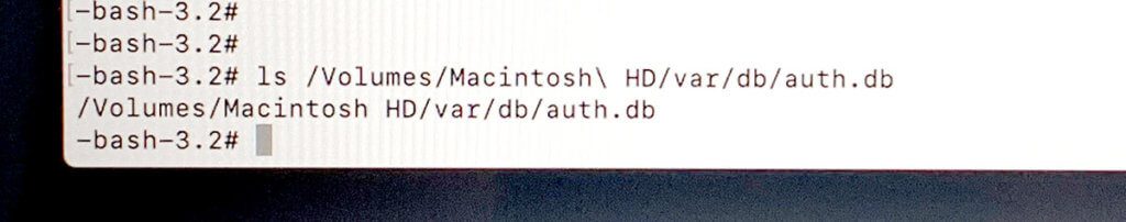 Hier sieht man die Datei auth.db, die wir löschen möchten.