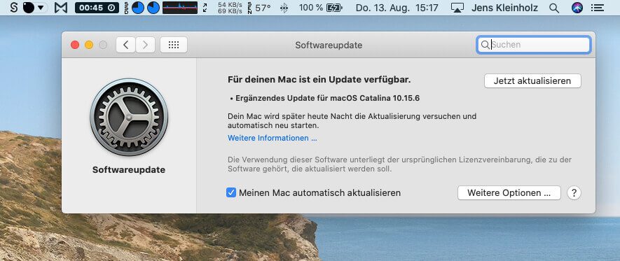 Über die Systemeinstellungen findet man das Kontrollfeld Softwareupdate, über das man das Update auf macOS 10.15.6 manuell anstoßen kann.