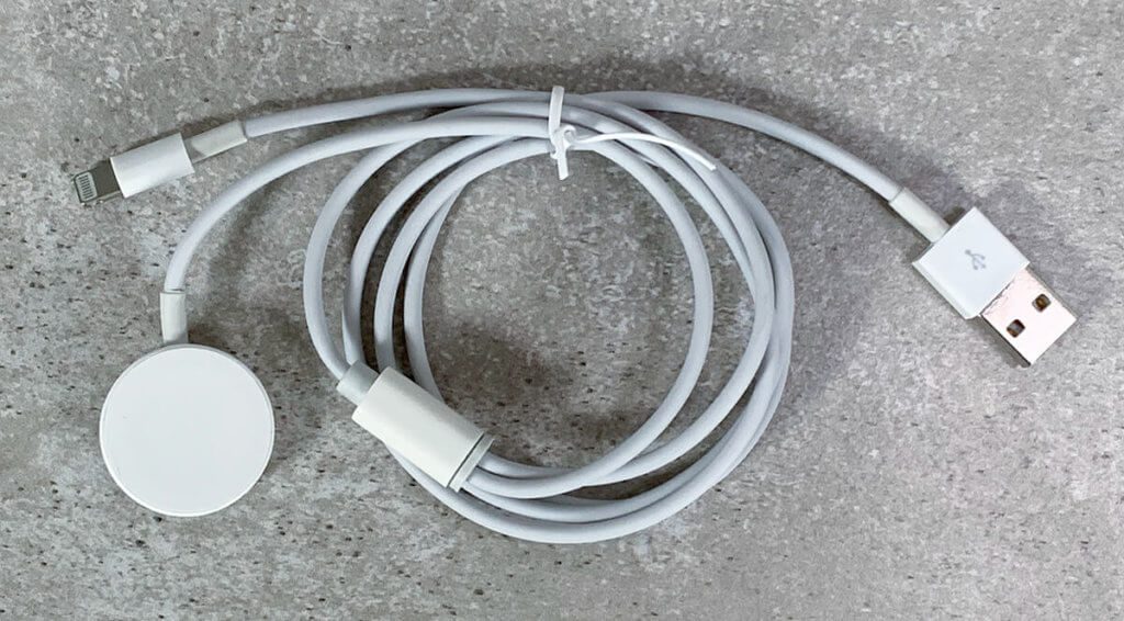 Das 2-in-1 Ladekabel von Osloon ermöglich das Aufladen von Apple Watch und iPhone – gleichzeitig (Fotos: Sir Apfelot).