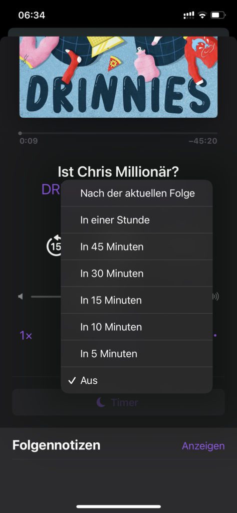 Der Apple Podcasts Sleep Timer unter iOS am iPhone. Ich habe ihn nicht gefunden, aber wurde in den Kommentaren darauf hingewiesen. Danke dafür.
