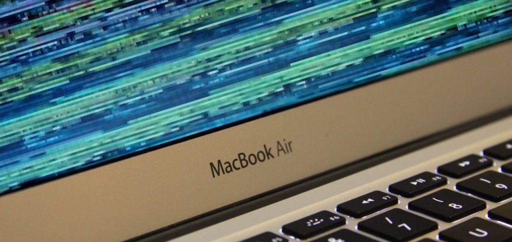 Auch bei der Verwendung eines neuen Computers solltet ihr von Anfang an ein regelmäßiges Backup machen. Bei den MacBook Air und MacBook Pro Modellen mit M1-Chip ebenfalls – sie sind die ersten ihrer Art und die SSD ist aufs Motherboard gelötet.