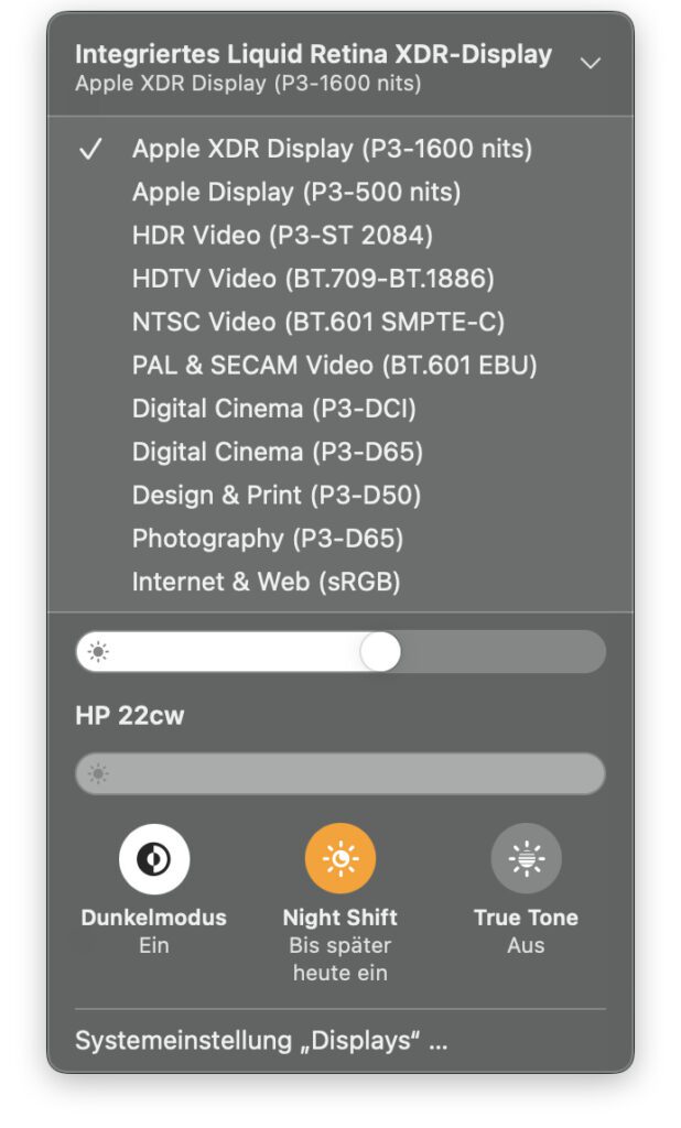 Auswahl der MBP Referenzmodi im Kontrollzentrum: Screenshot vom MacBook Pro (16 Zoll, 2021, M1 Pro, macOS Monterey 12.5.1) bei Verwendung des verbauten Displays sowie eines externen Monitors.