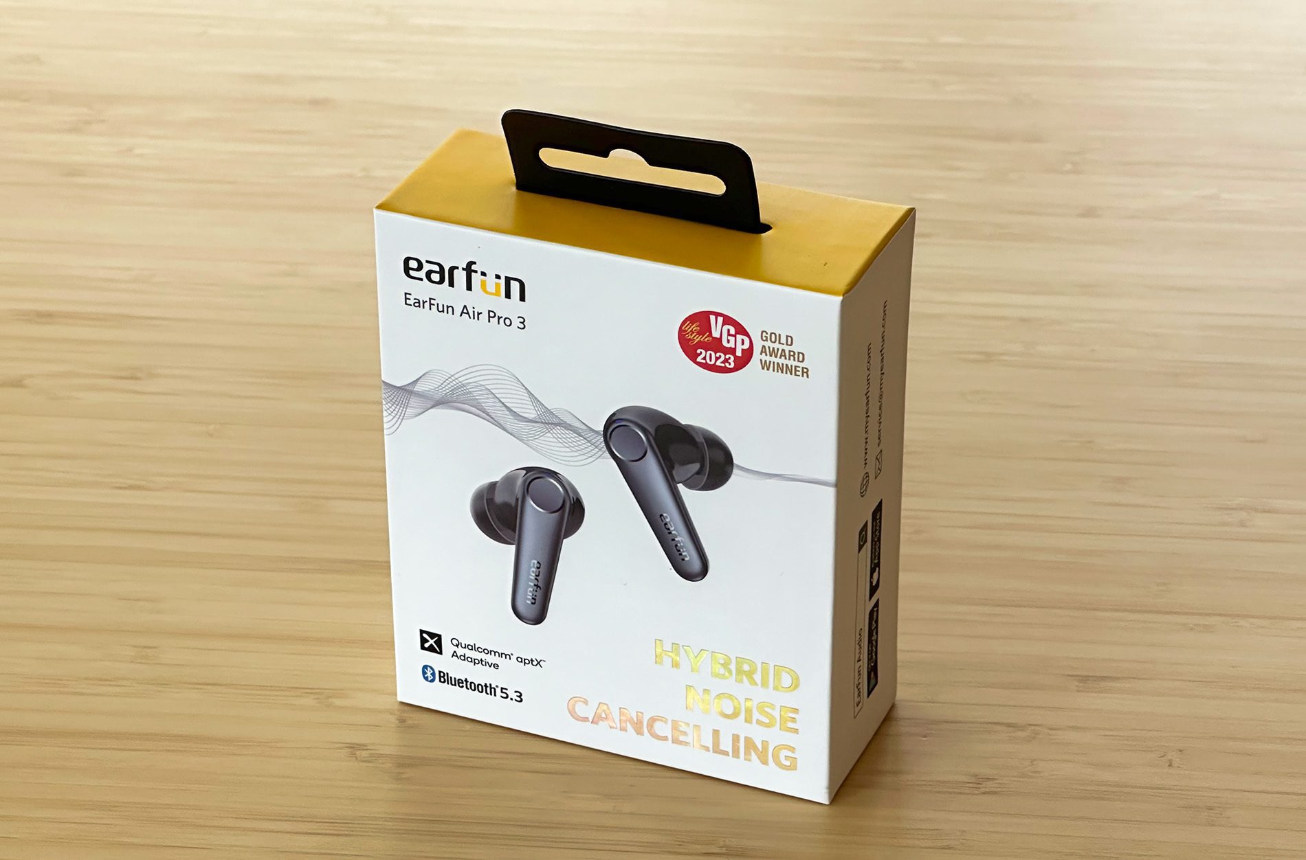 Die EarFun Air Pro 3 sind interessante Kopfhörer im mittleren Preissegment, die viele gute Features vereinen (Fotos: Sir Apfelot).