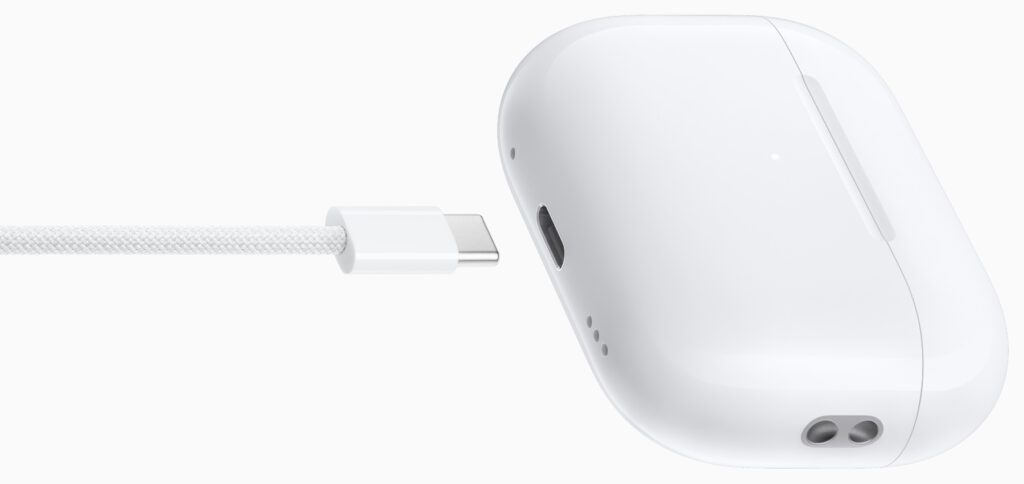 Die Apple AirPods Pro (2. Gen) bekommen ein USB-C-Ladecase, neue Audio-Funktionen mit iOS 17 am iPhone und Lossless Audio am Apple Vision Pro Headset. Details zu den einzelnen Punkten findet ihr in diesem Beitrag.