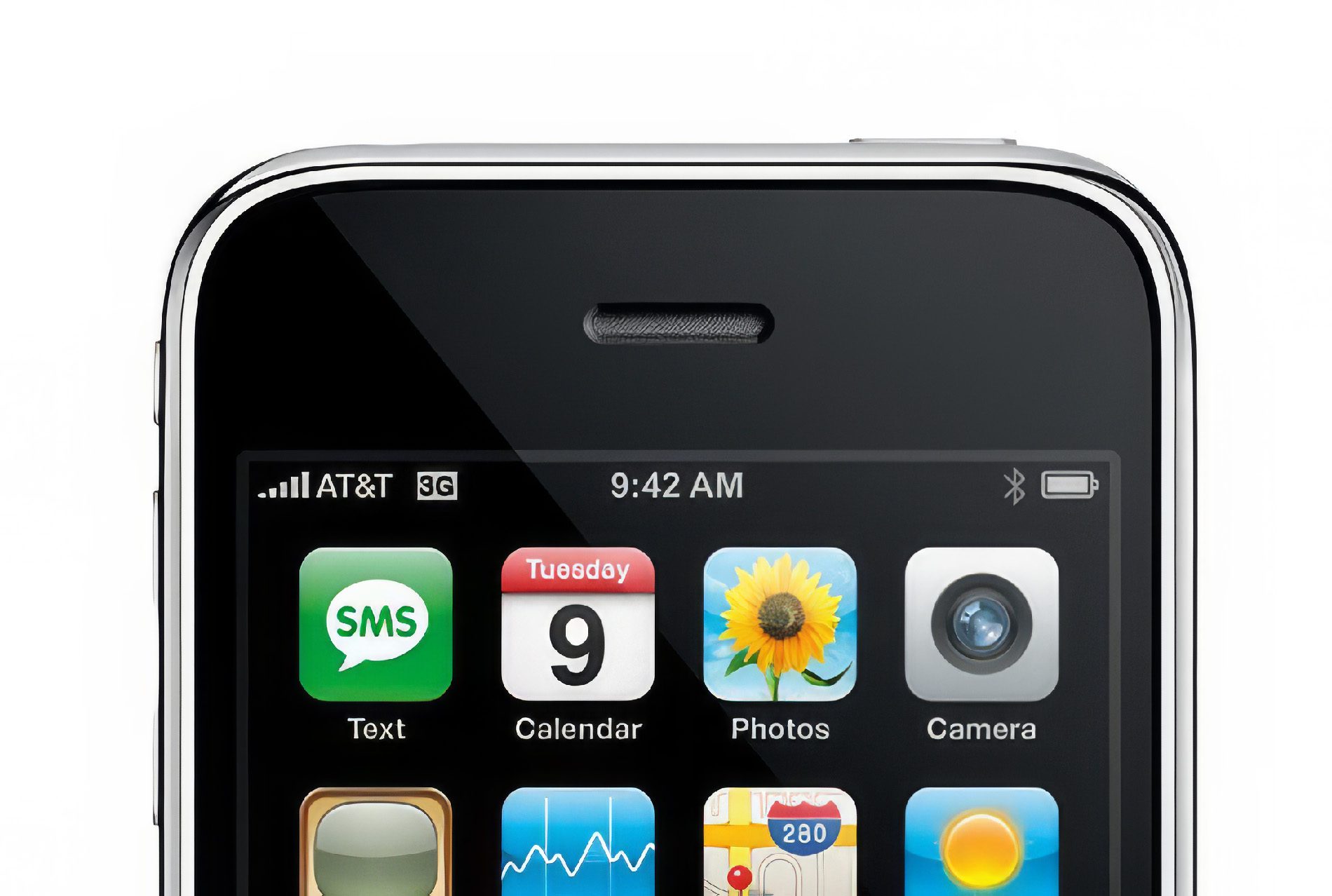 Auf den ersten Anzeigen war immer die Uhrzeit 9:42 zu sehen., während Apple nach der iPad Veröffentlichung auf 9:41 umgestellt hat.