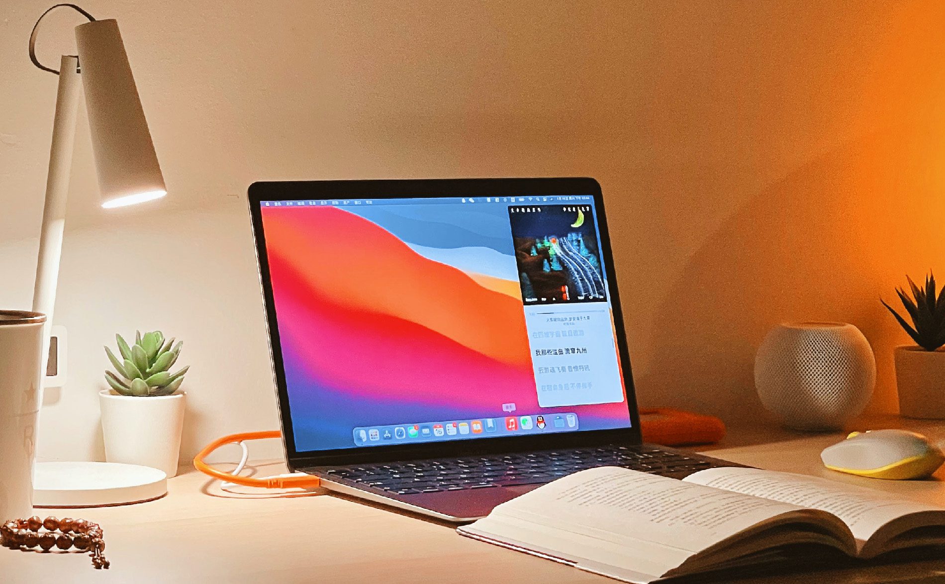 Der Refurbished-Shop von Apple ist eine gute Anlaufstelle, wenn man ein günstiges MacBook der vorletzten Generation sucht (Foto: Iewek Gnos/Unsplash).
