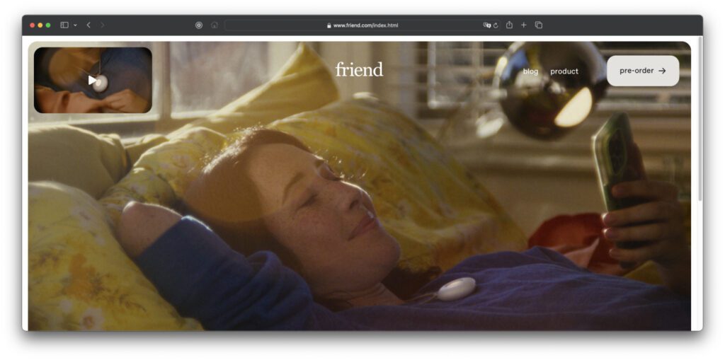 Das KI-Wearable friend bietet kaum einen Mehrwert, der Werbespot erinnert an einen "Black Mirror"-Trailer und ich frage mich, ob Ende nächsten Jahres die Domain friend.com nicht mehr wert sein wird als das Unternehmen selbst.