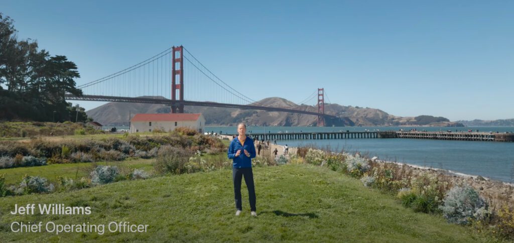 Jeff Williams als Präsentator der neuen Apple-Watch-Modelle während der September-Keynote 2024.